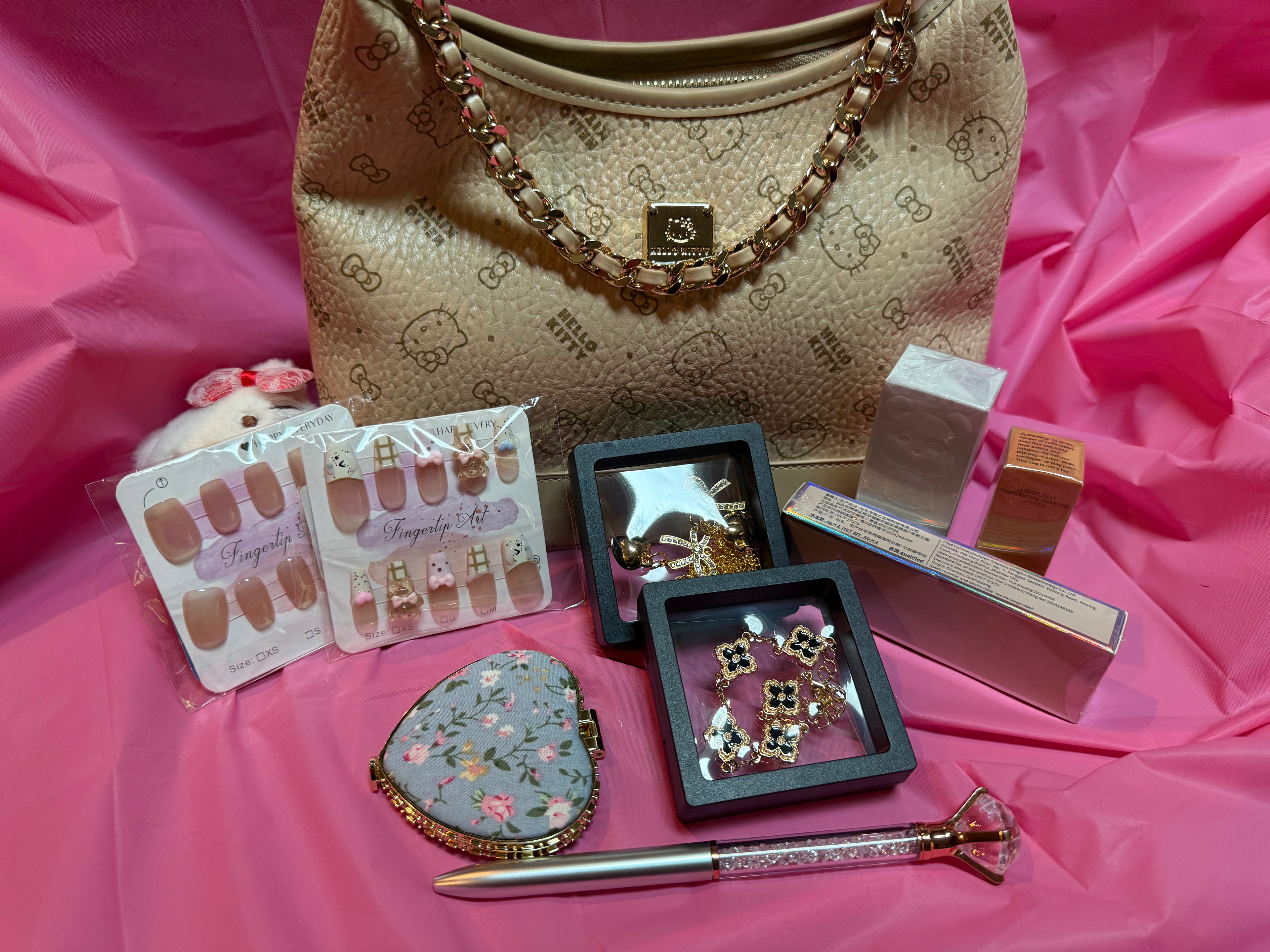Hello Kitty purse speed sale