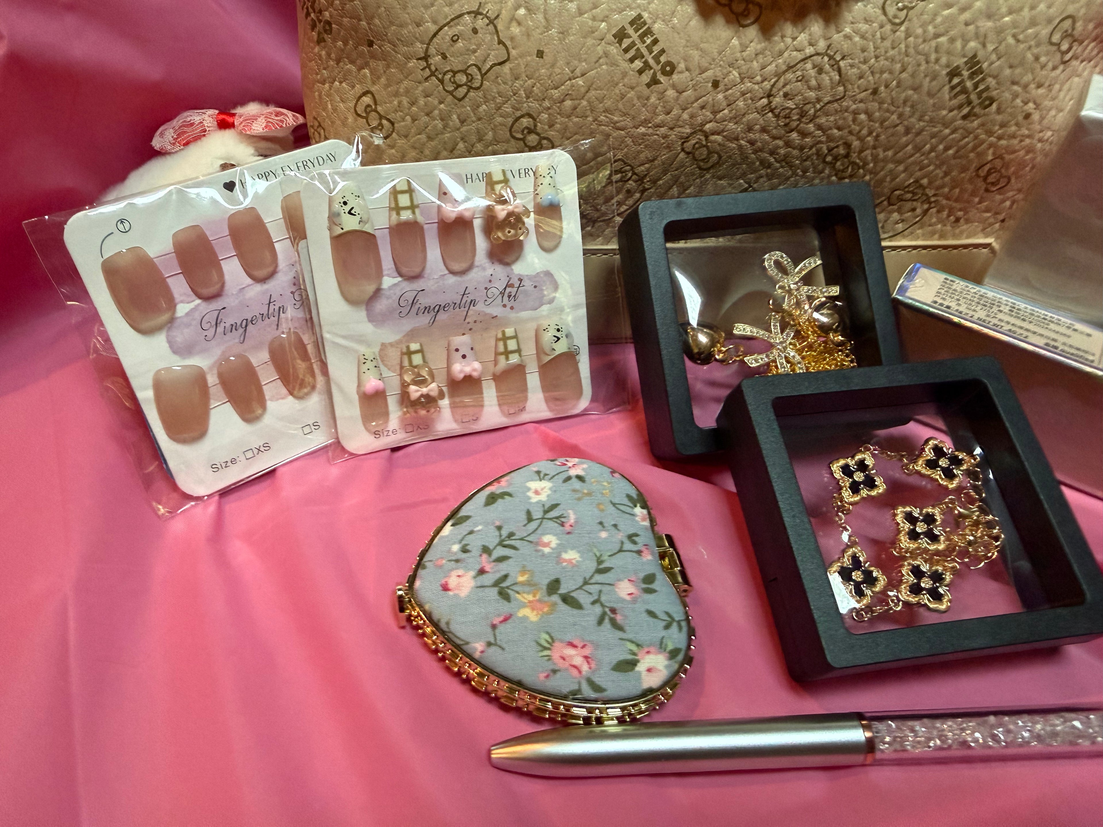 Hello Kitty purse speed sale